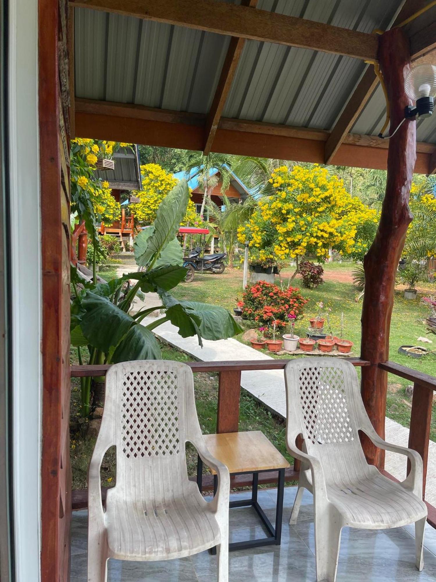 Happy Home Kohjum Koh Jum Exterior photo