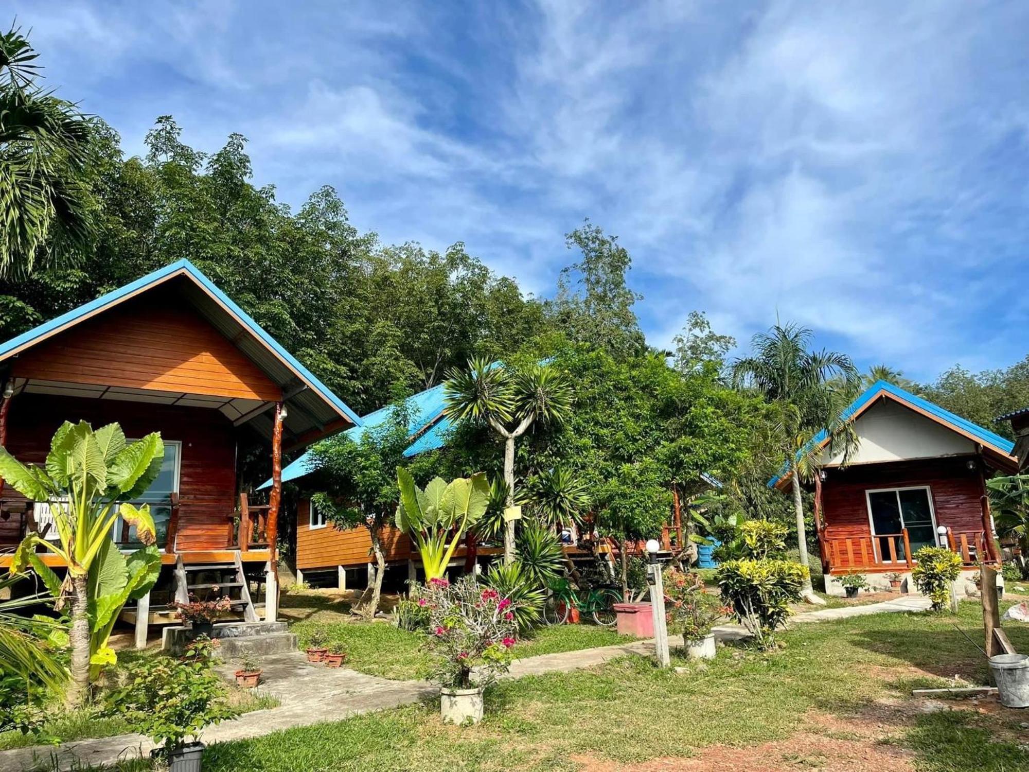 Happy Home Kohjum Koh Jum Exterior photo