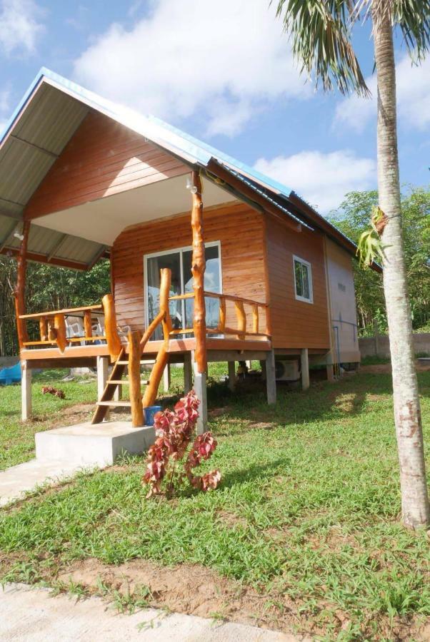 Happy Home Kohjum Koh Jum Exterior photo